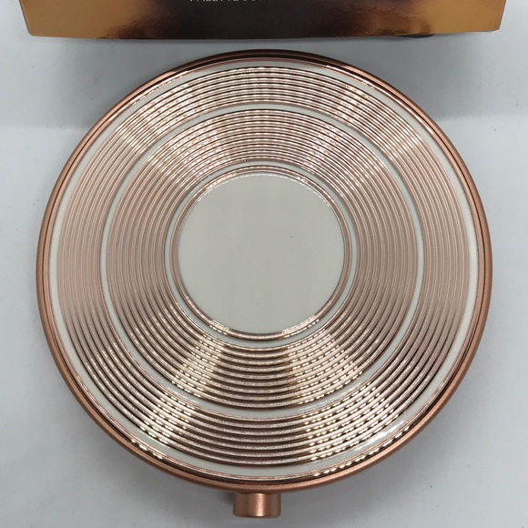 Estée Lauder Bronze Goddess Palette - Picture 3 of 4